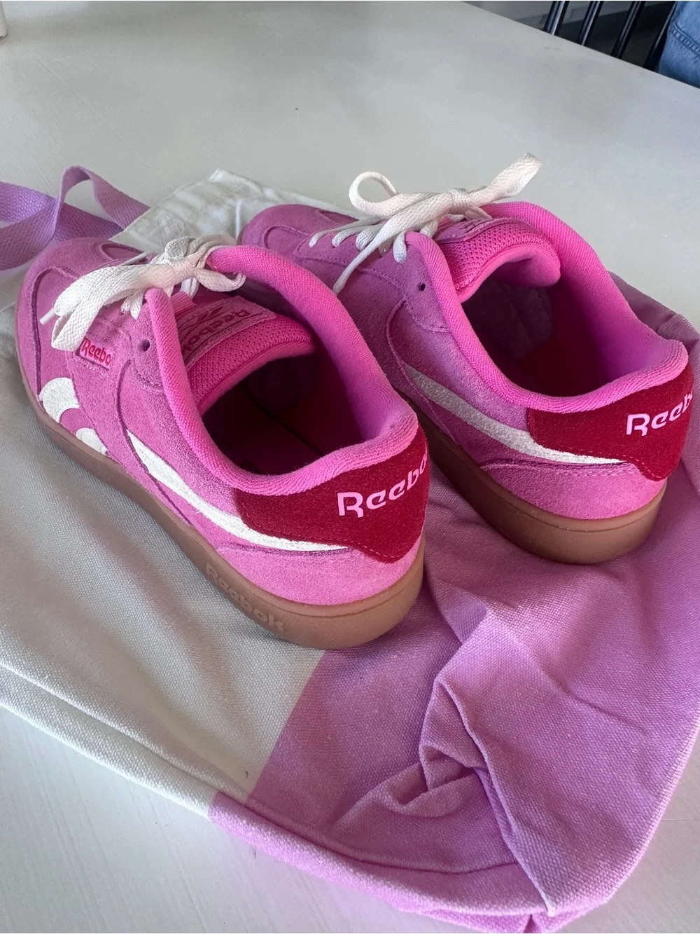 Reebok women’s size 7 Pink Suede Classic Sneakers with White Accents
